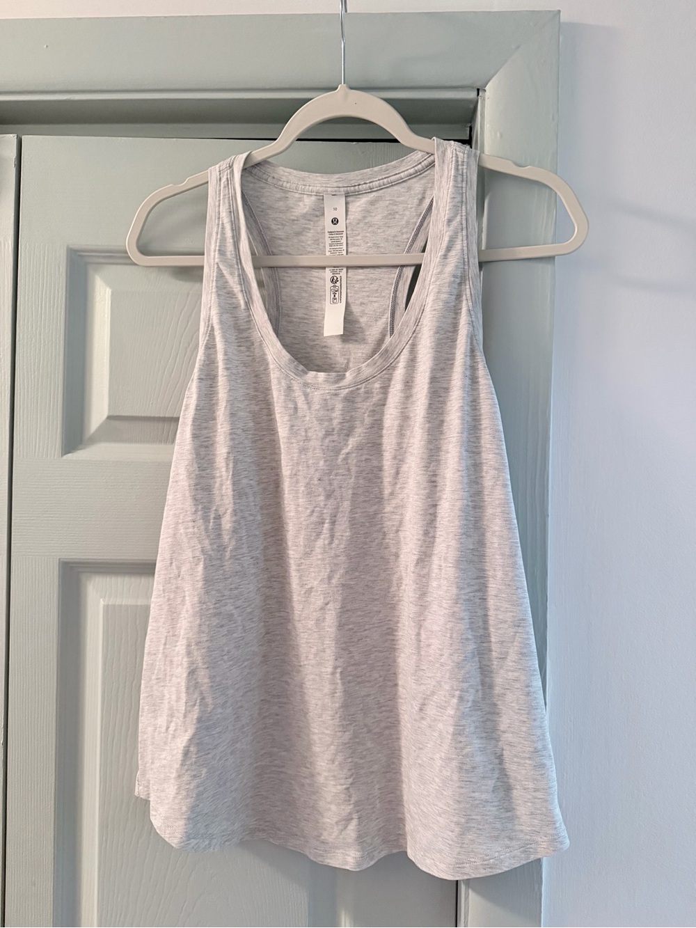 lululemon athletica Light Gray Scoop Neck Tank